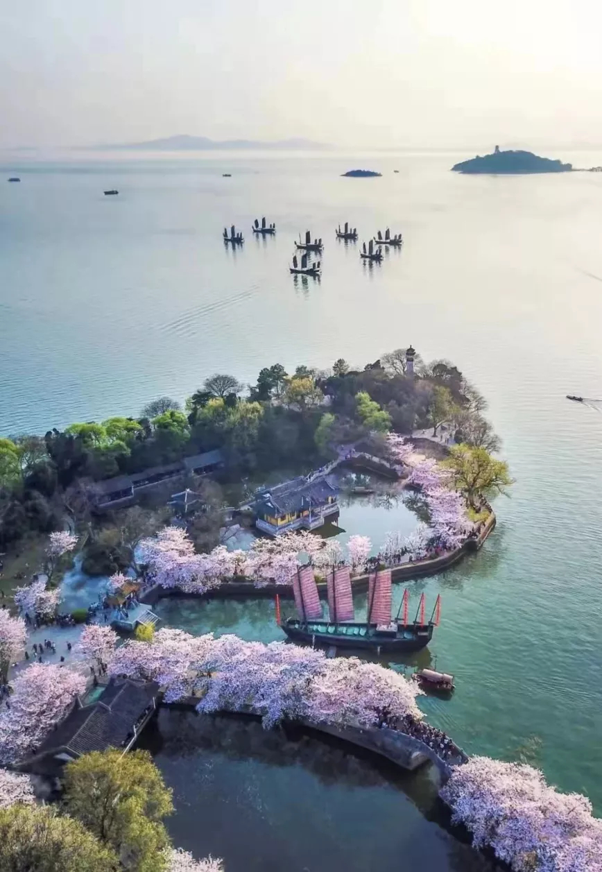 性爱论坛版“只此青绿”