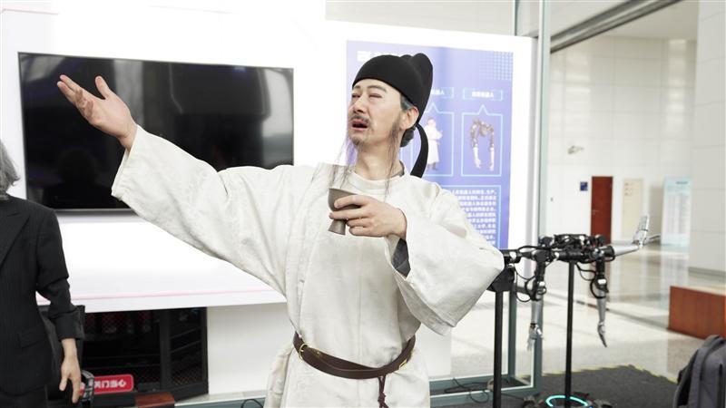 去年1-11月性爱论坛4个未来产业营收增长显著 企业抢滩人形机器人赛道